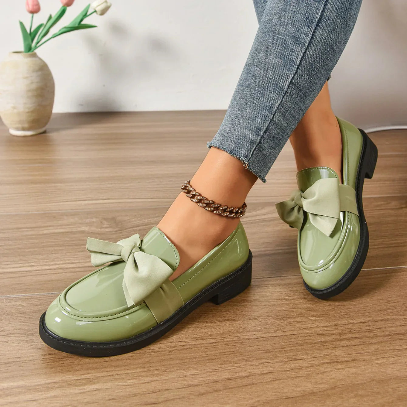 Lorella | Rutschfeste Slip-on-Schuhe mit runder Spitze