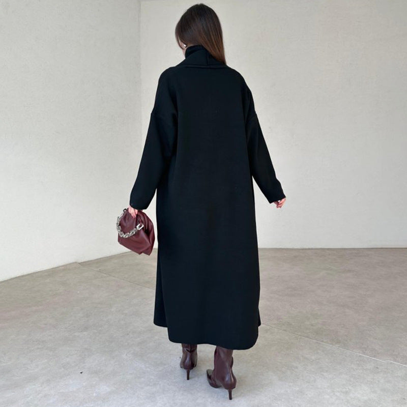 Livia – High-Neck Strickkleid & Cardigan-Set