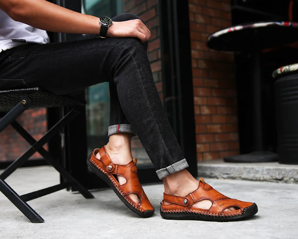 Klassische Ledersandalen