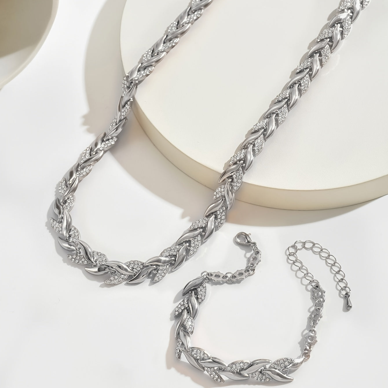 Vistero® | Handgmachts Fischschwanz Halskettli & Armband-Set