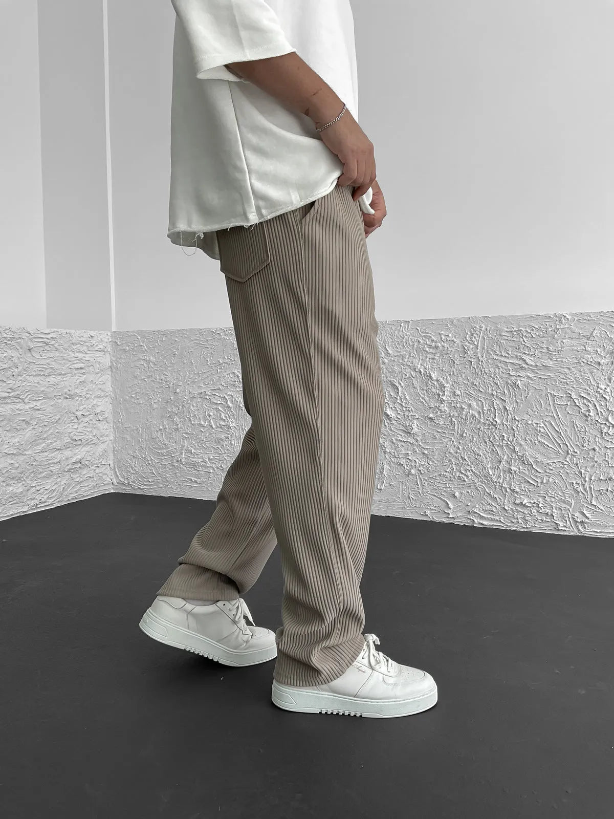 Adrian – Legere Hose für stilbewusste Männer