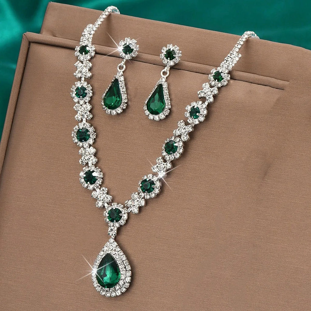Kaylee™ – Kristallhalskette mit Ohrring-Set (1+1 GRATIS)