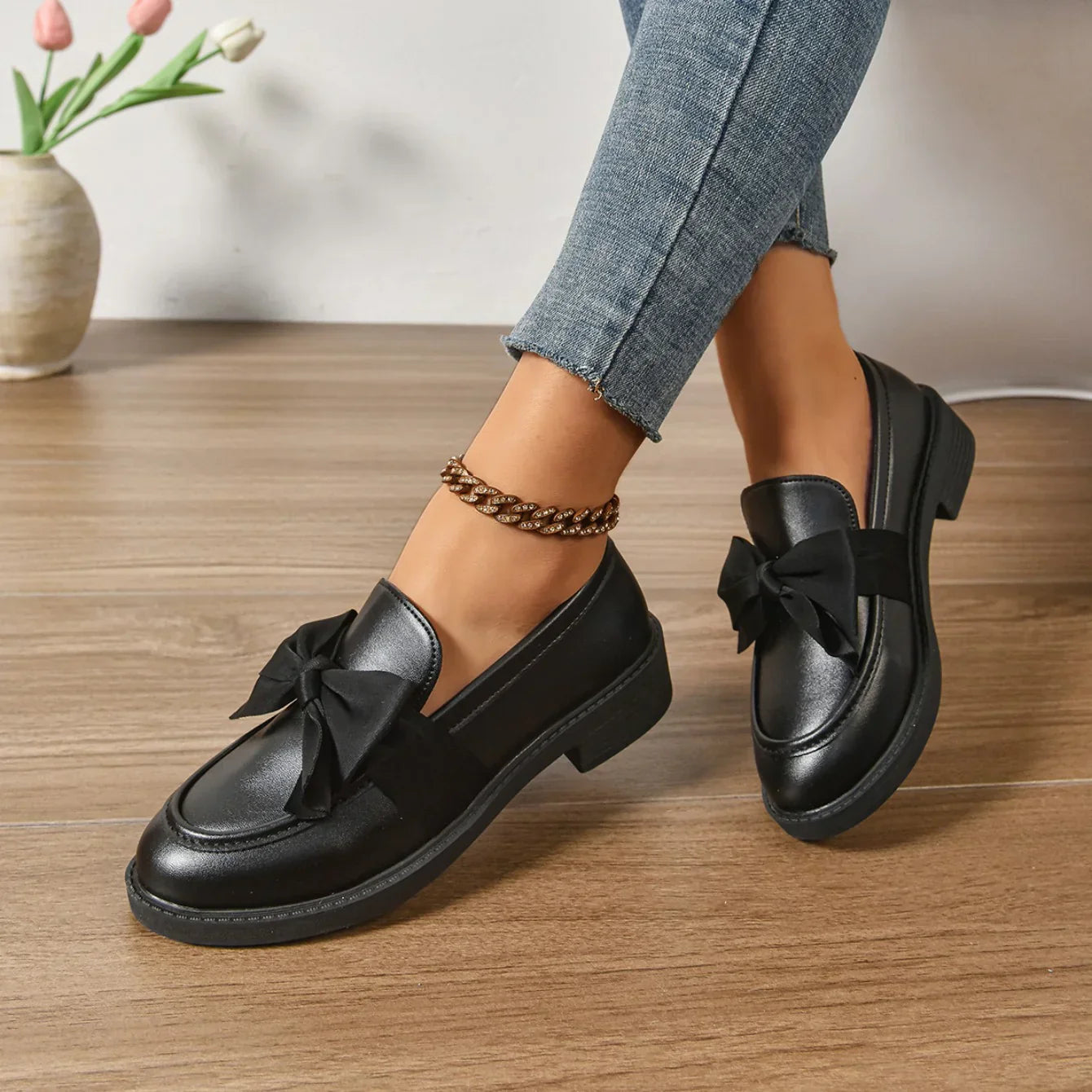 Lorella | Rutschfeste Slip-on-Schuhe mit runder Spitze