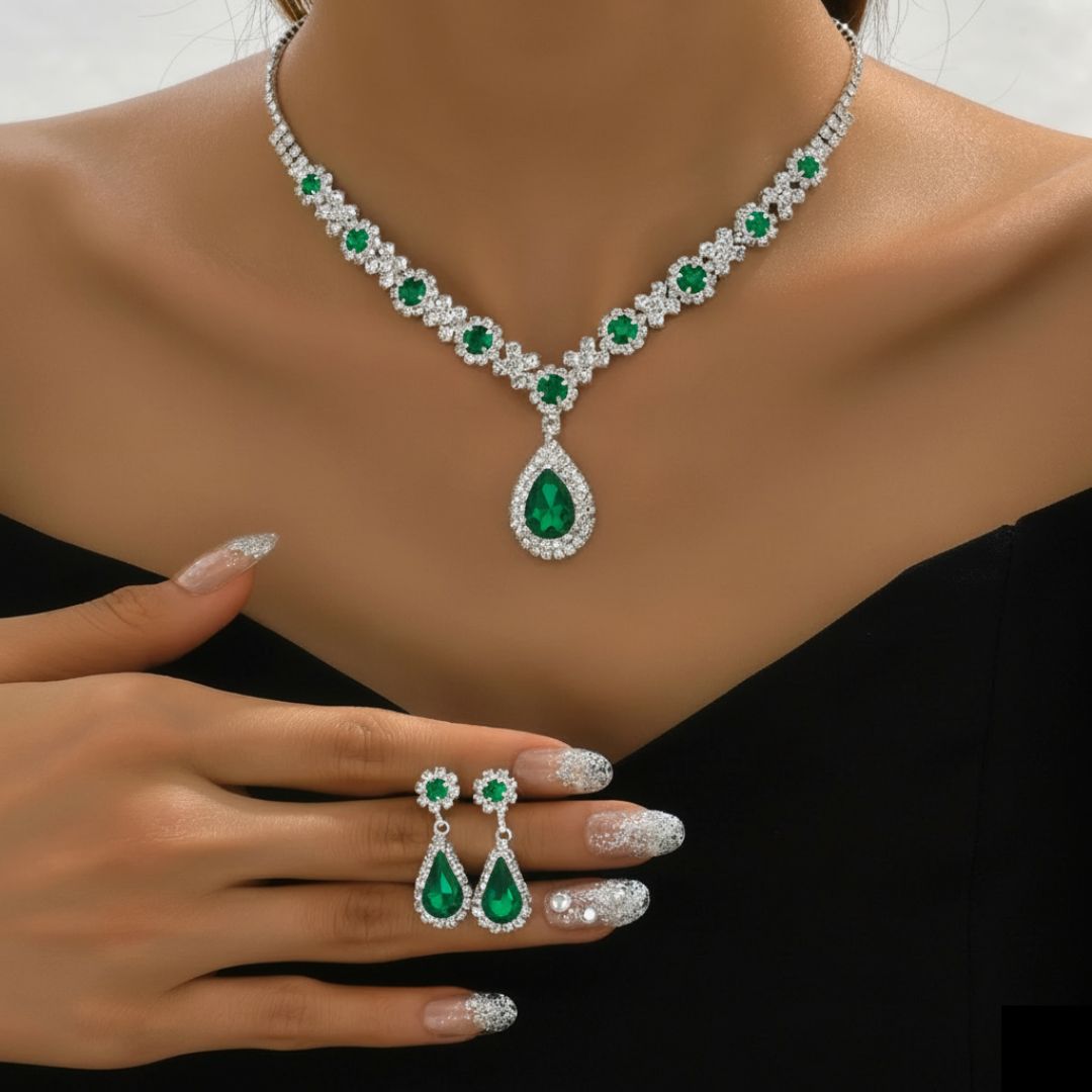 Kaylee™ – Kristallhalskette mit Ohrring-Set (1+1 GRATIS)