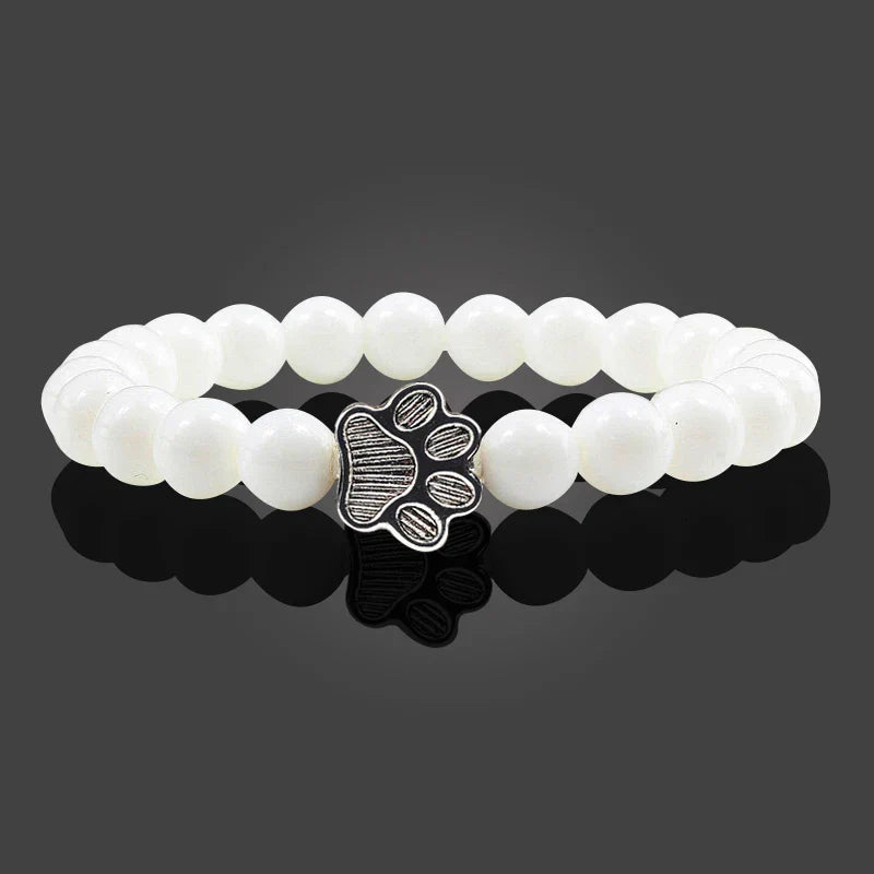 Armband mit perlenbesetzten Pfoten