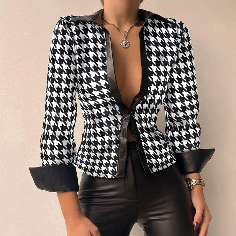 Silvia | V-Ausschnitt PU-Leder bedruckt Langarm Patchwork-Bluse