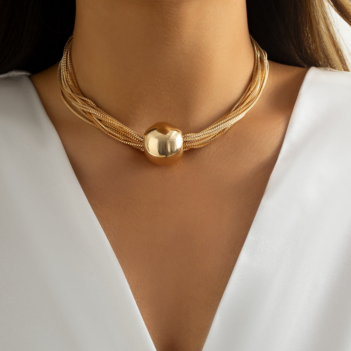 Casey | Luxuriöse Kugel-Halskette & Armband (1+1 GRATIS)
