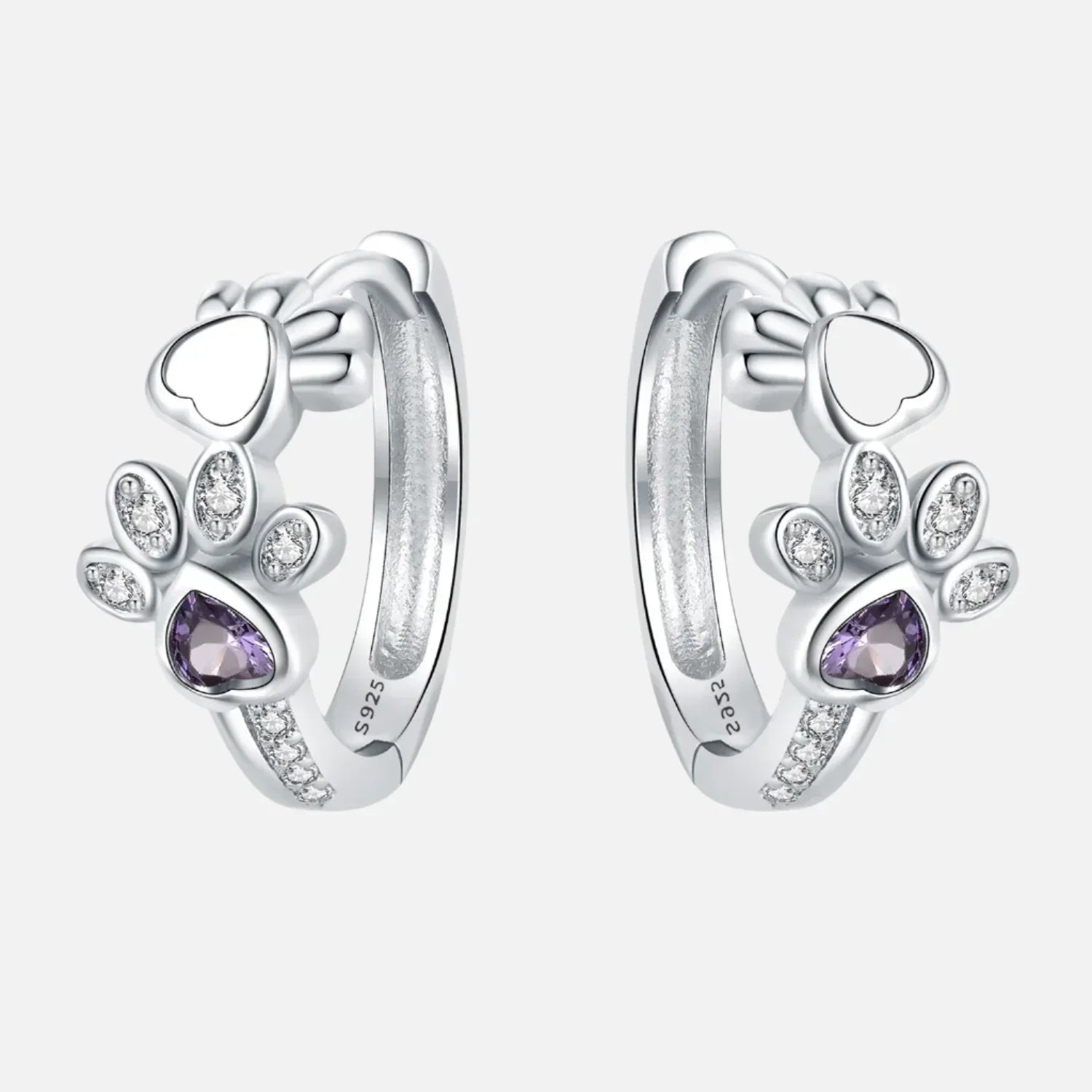 Paw Huggie Silberohrringe mit Zirkonia und herzförmigem Edelstein