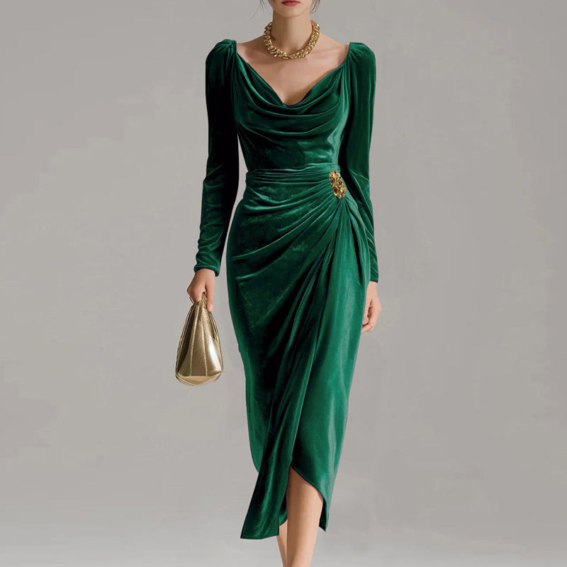 Margarette – Elegantes Velourkleid mit Drapierung
